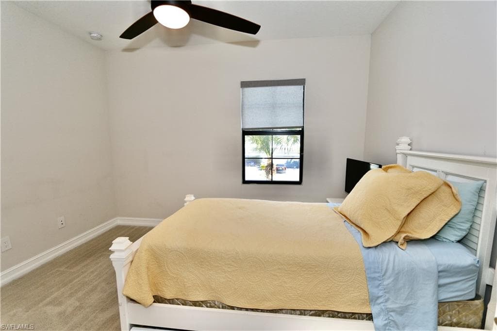 7352 Rockefeller DR, NAPLES FL 34119-16