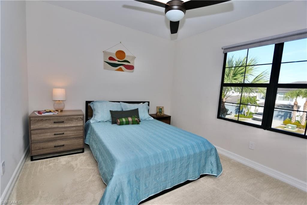 7352 Rockefeller DR, NAPLES FL 34119-19