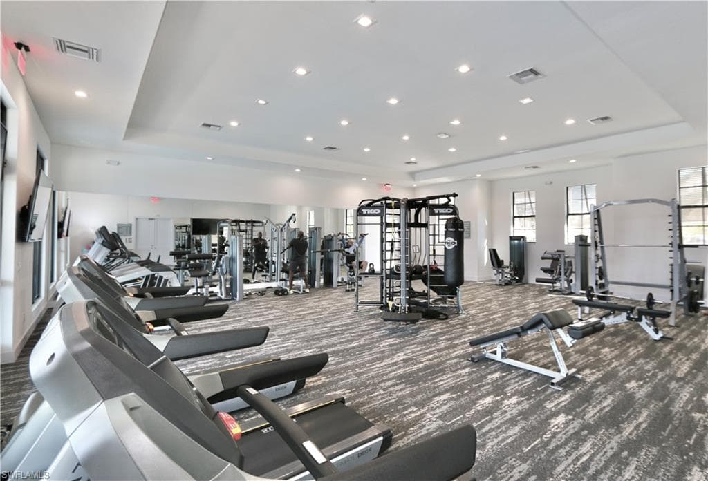 7352 Rockefeller DR, NAPLES FL 34119-37