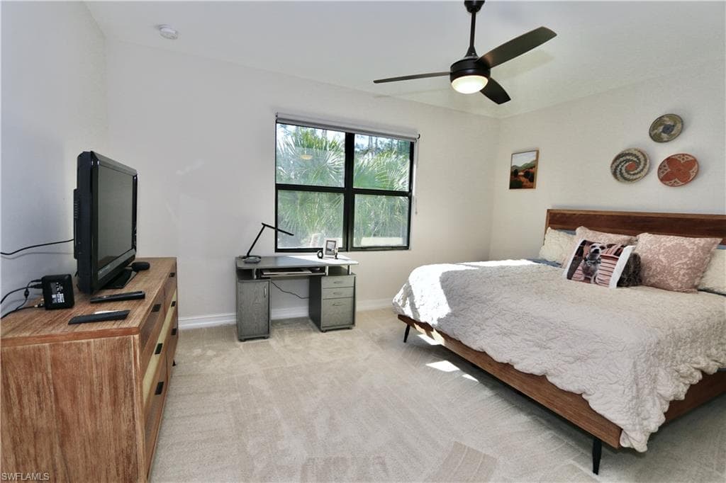 7352 Rockefeller DR, NAPLES FL 34119-20