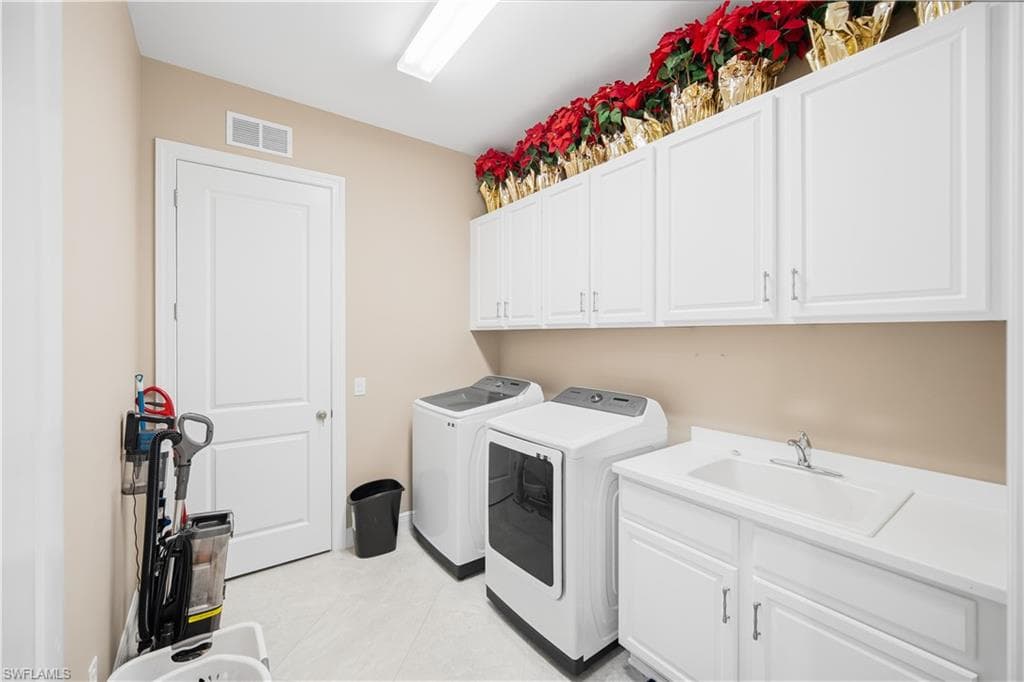 4664 Abaca CIR, NAPLES FL 34119-30