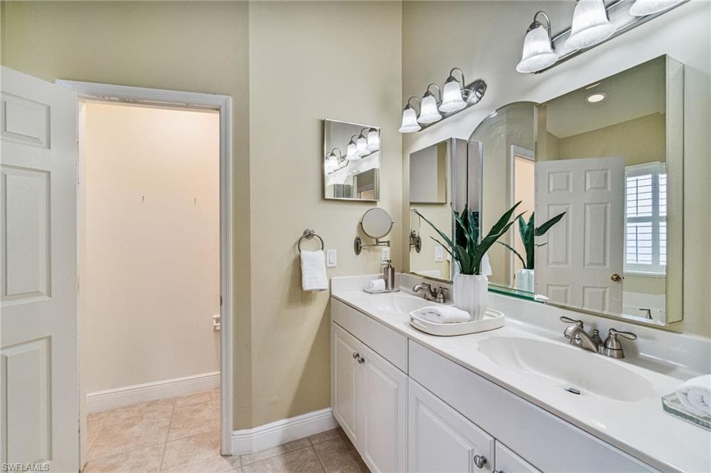 27111 Flamingo DR, BONITA SPRINGS FL 34135-29