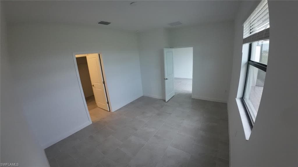 19552 Hinkley DR, ESTERO FL 33928-18