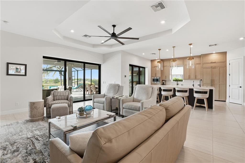 11591 Canal Grande DR, FORT MYERS FL 33913-5