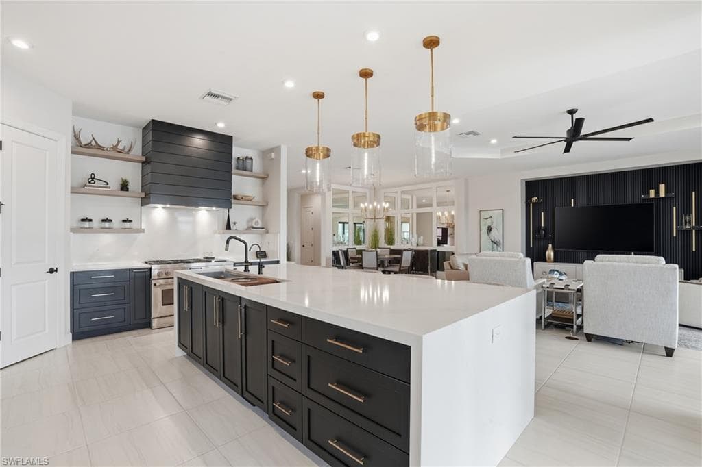 11591 Canal Grande DR, FORT MYERS FL 33913-9