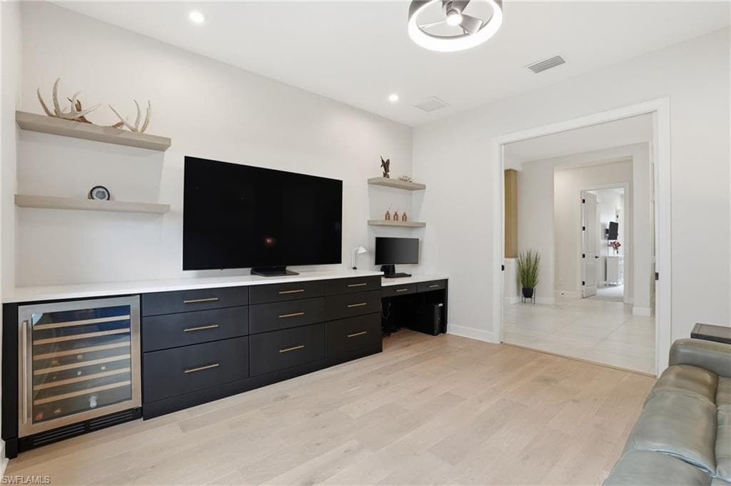 11591 Canal Grande DR, FORT MYERS FL 33913-13