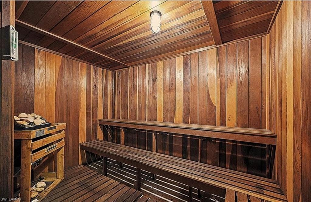 2079 Barkeley LN # 6, FORT MYERS FL 33907-18