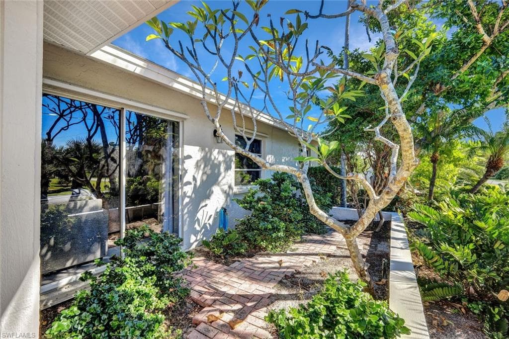 1737 Serenity LN, SANIBEL FL 33957-4