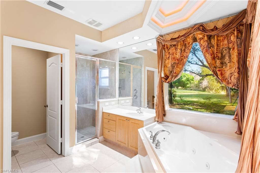 28056 E Brook DR, BONITA SPRINGS FL 34135-27