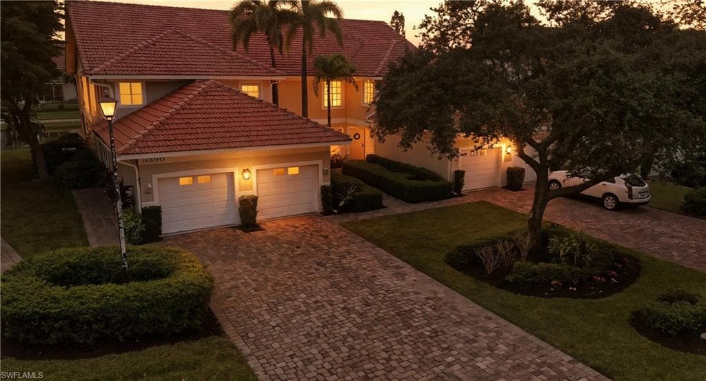 5390 Andover DR # 101, NAPLES FL 34110-1