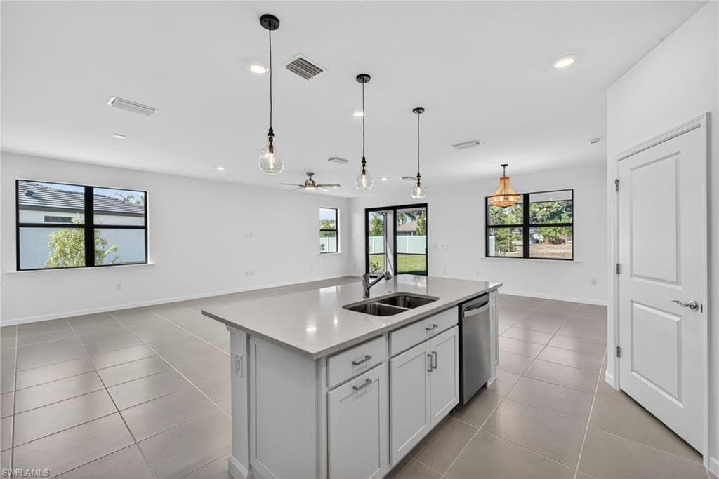 24844 Surf Haven LN, BONITA SPRINGS FL 34135-5