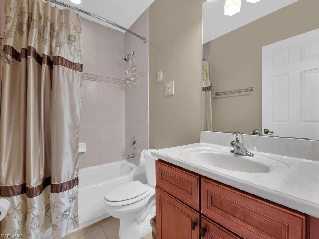 9950 Chiana CIR, FORT MYERS FL 33905-20