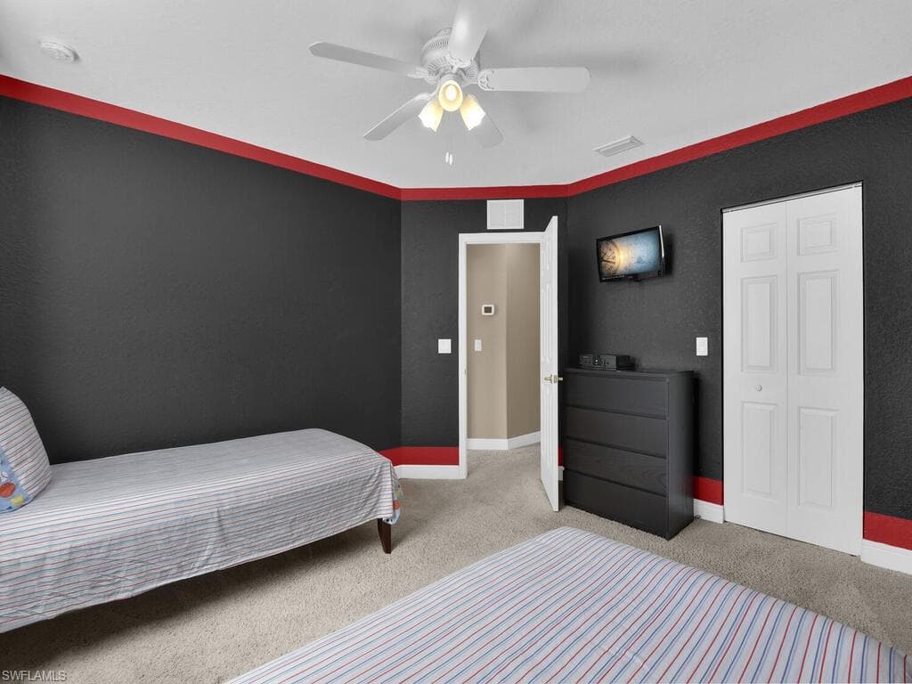 9950 Chiana CIR, FORT MYERS FL 33905-19