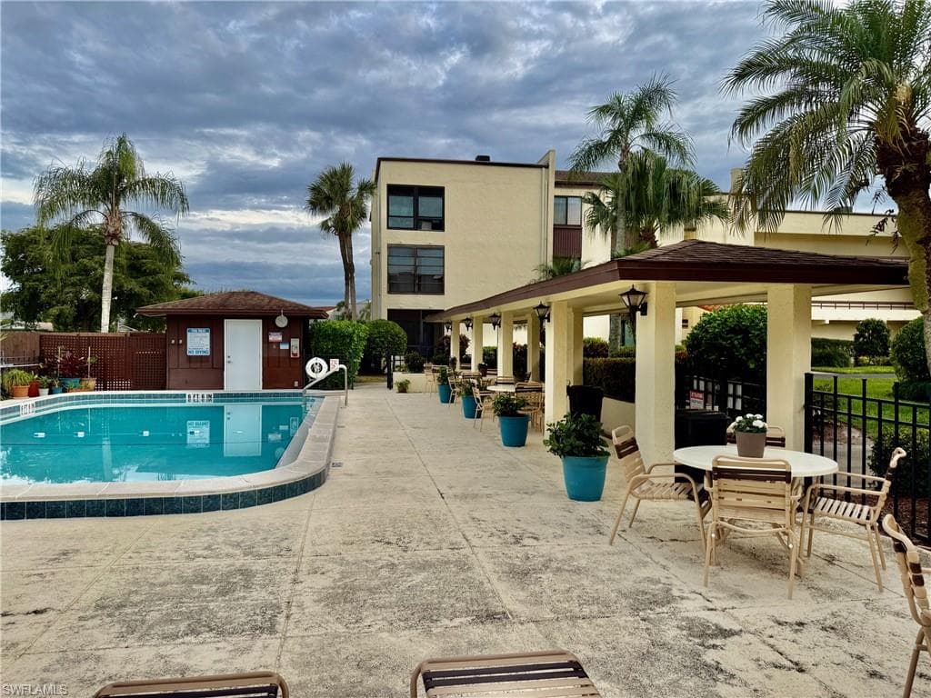 3625 Boca Ciega DR # 206, NAPLES FL 34112-20