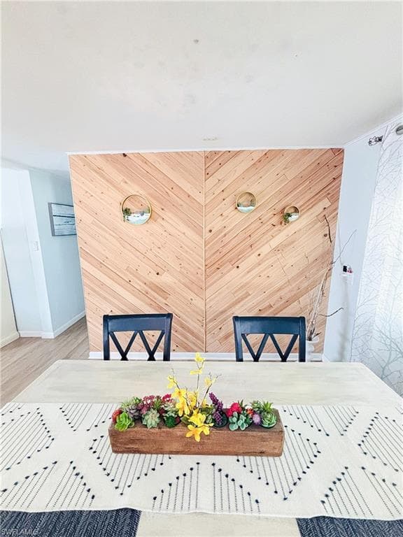 33 Henderson DR, NAPLES FL 34114-5