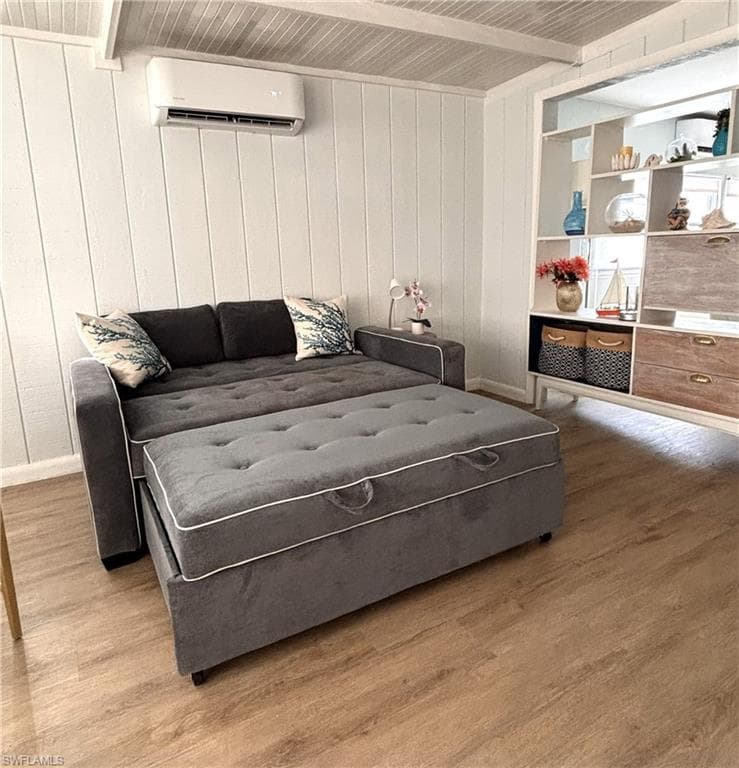 33 Henderson DR, NAPLES FL 34114-16