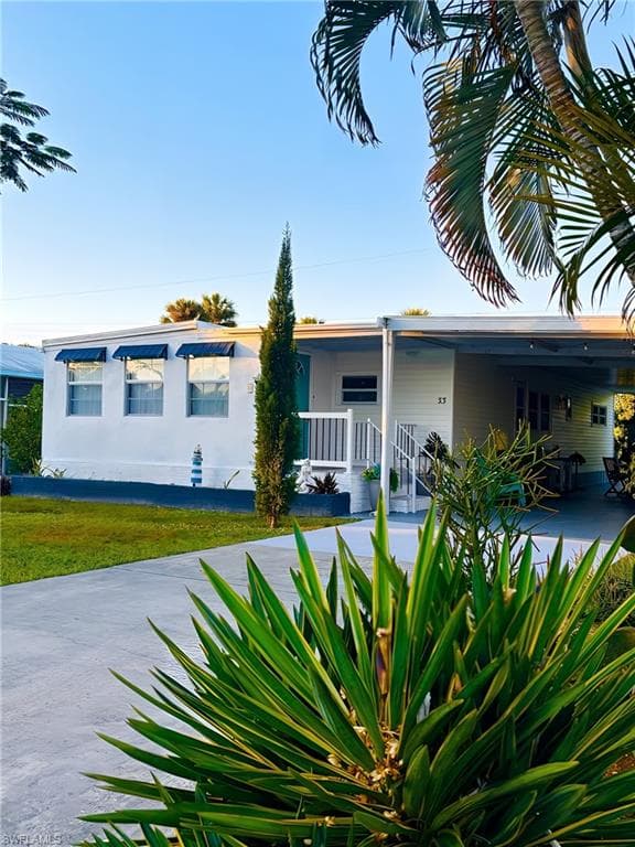 33 Henderson DR, NAPLES FL 34114-30