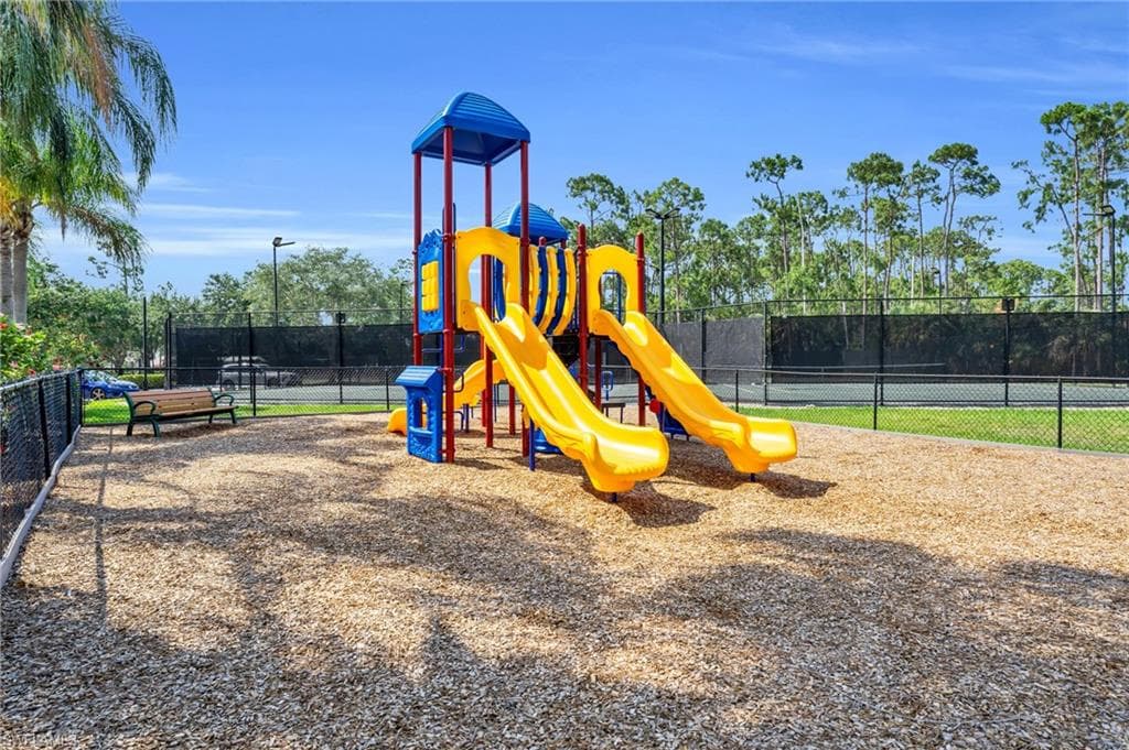 4950 Deerfield WAY # 103, NAPLES FL 34110-38