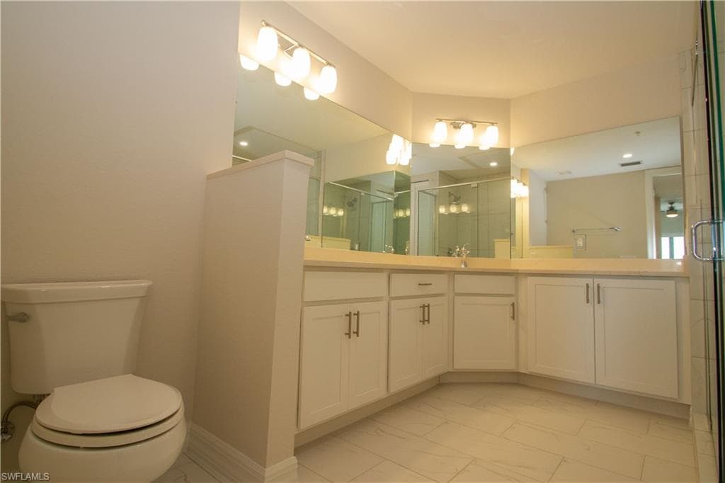 163 Indies DR E # 203, NAPLES FL 34114-16