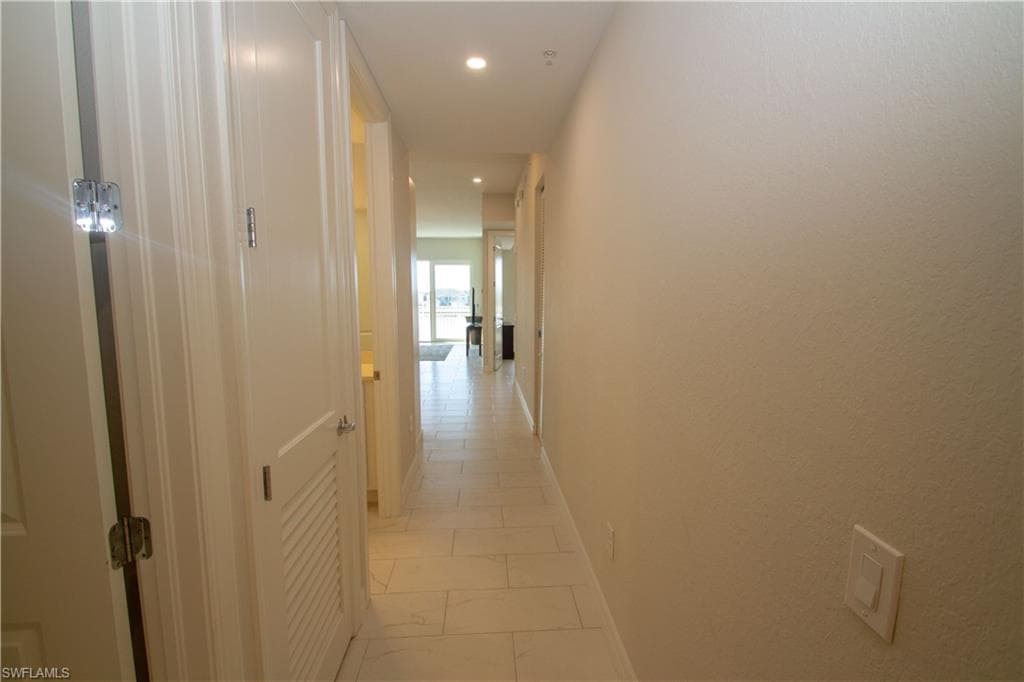 163 Indies DR E # 203, NAPLES FL 34114-4