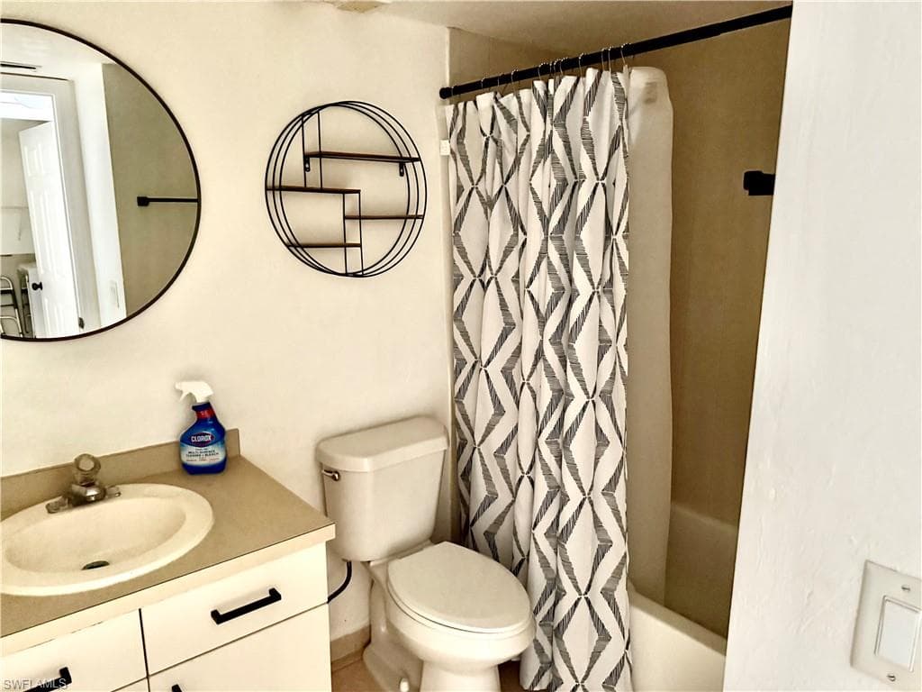 1104 SE 8th ST # 4, CAPE CORAL FL 33990-13