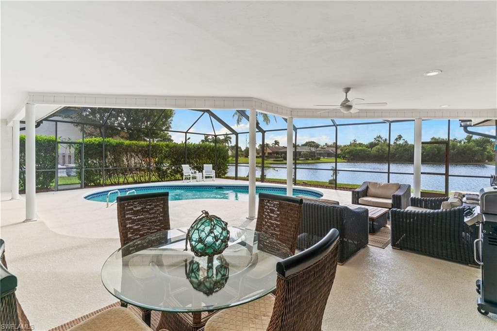 864 S Town And River DR-36