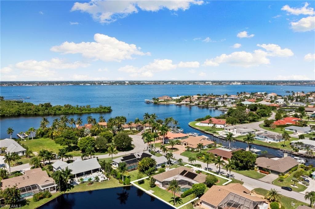 864 S Town And River DR-47