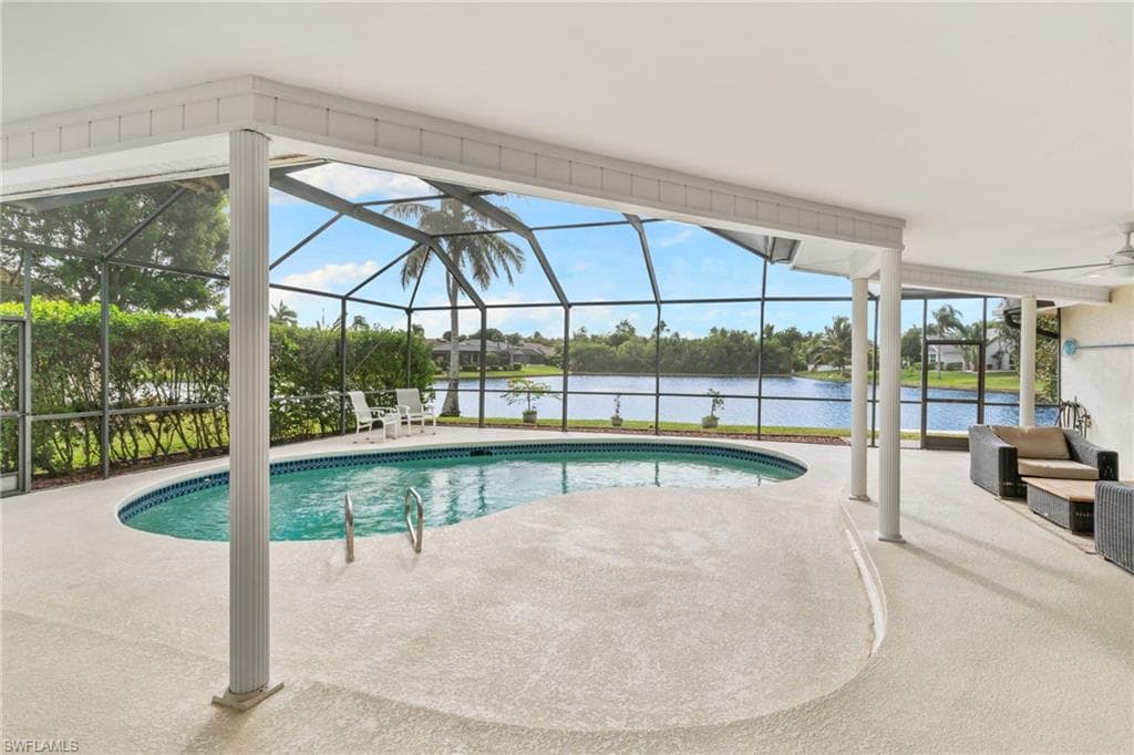864 S Town And River DR-38