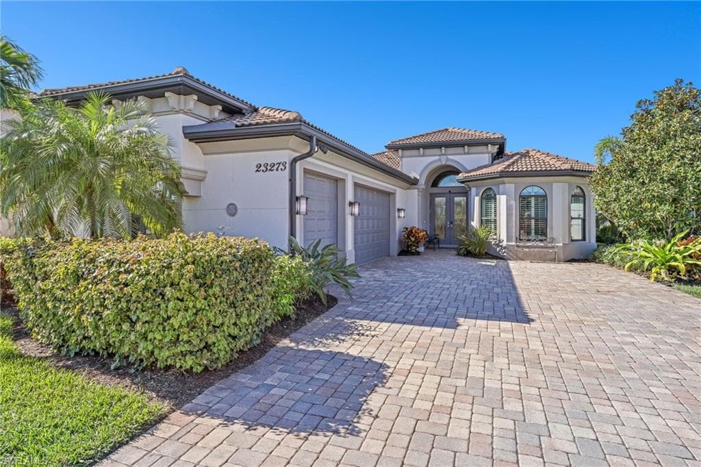 23273 Salinas WAY, BONITA SPRINGS FL 34135-37