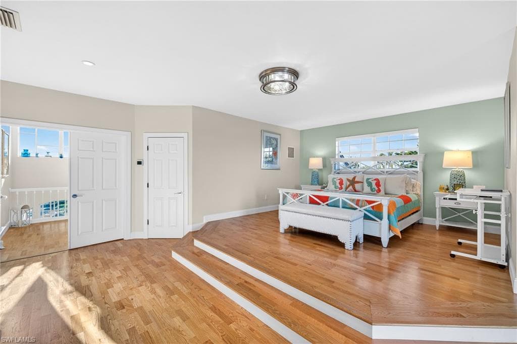 1141 Paper Fig CT, SANIBEL FL 33957-21