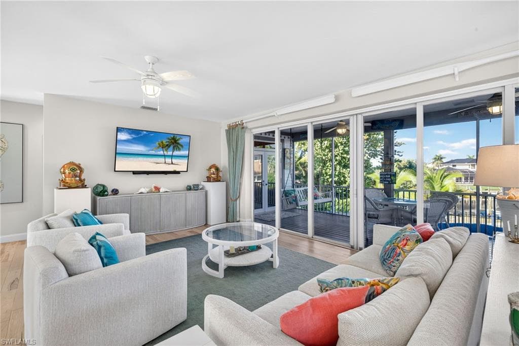 1141 Paper Fig CT, SANIBEL FL 33957-6