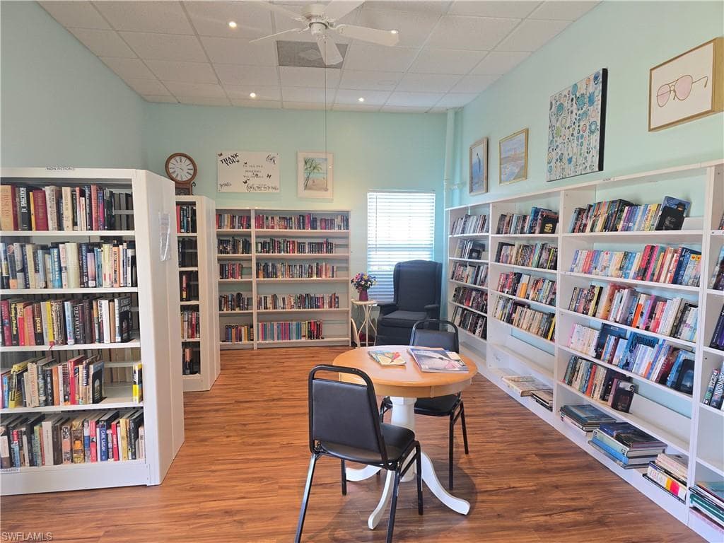 23 Enchanting BLVD, NAPLES FL 34112-35