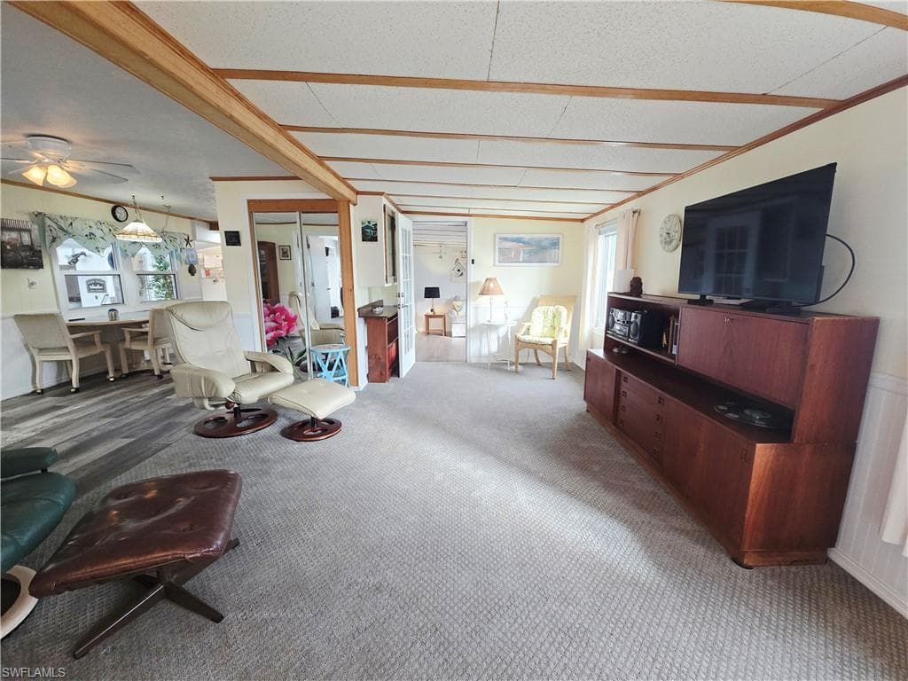 23 Enchanting BLVD, NAPLES FL 34112-9