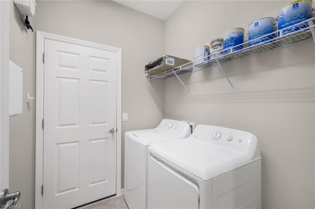 2730 Brightside CT, CAPE CORAL FL 33991-28