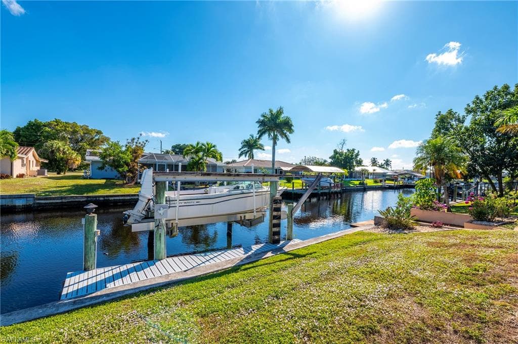 4548 Gulf AVE, NORTH FORT MYERS FL 33903-1