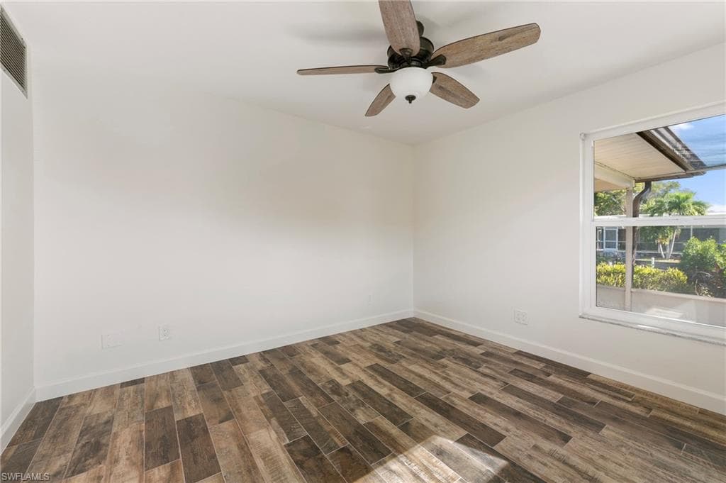 4548 Gulf AVE, NORTH FORT MYERS FL 33903-17