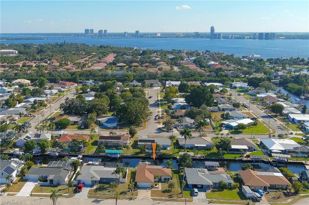 4548 Gulf AVE, NORTH FORT MYERS FL 33903-39