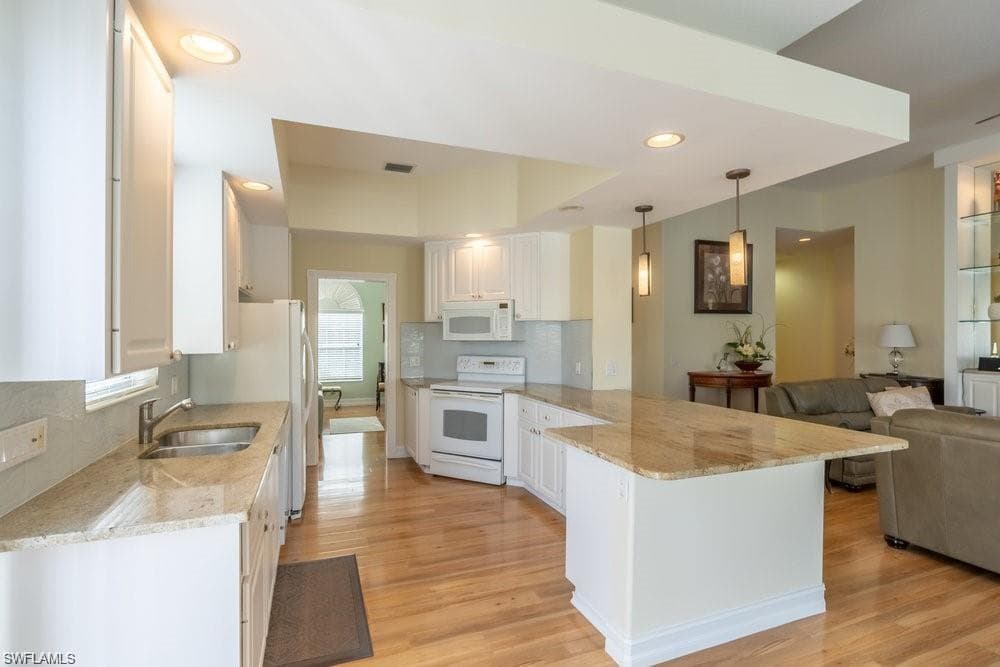 7687 Hernando CT-2