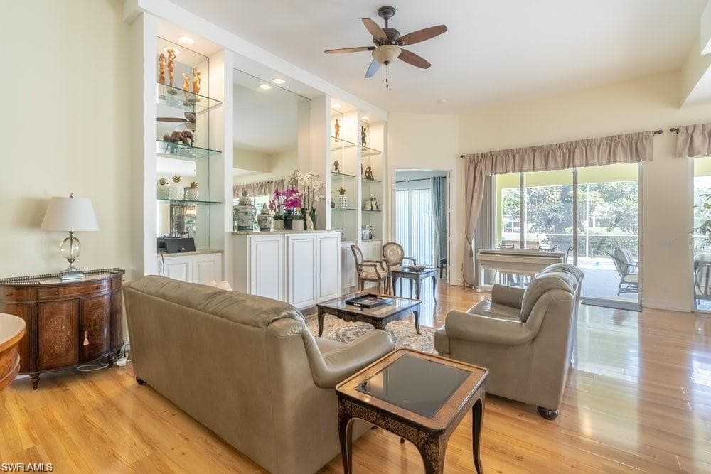 7687 Hernando CT-29