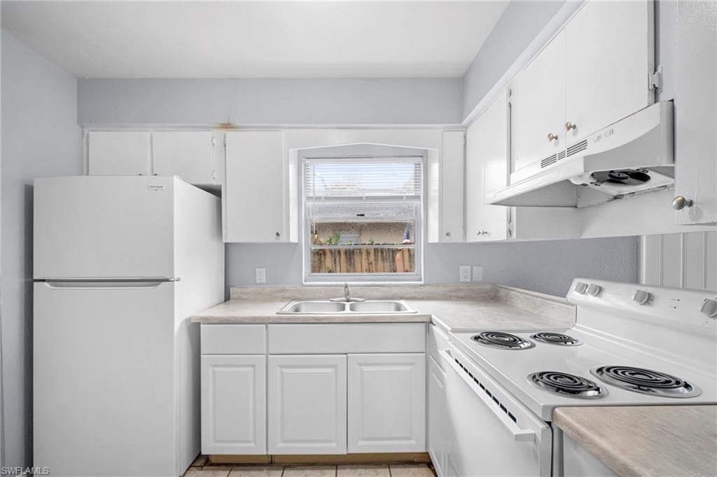 5449 10th AVE, FORT MYERS FL 33907-8