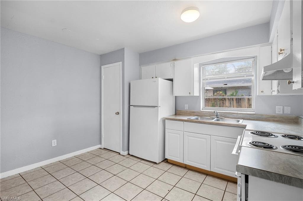 5449 10th AVE, FORT MYERS FL 33907-7