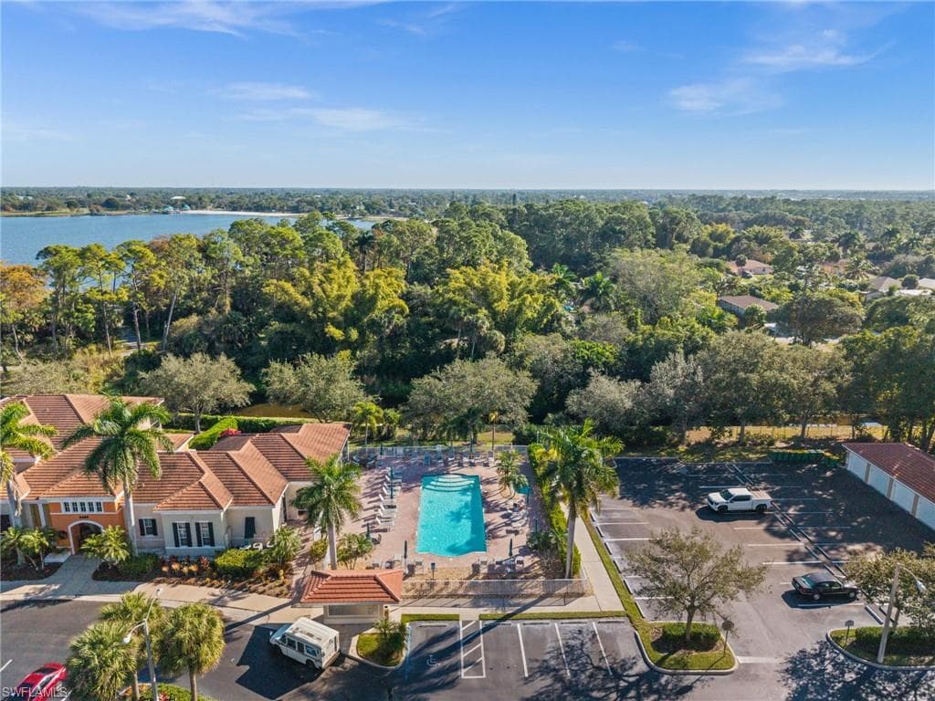 4520 Botanical Place CIR # 103, NAPLES FL 34112-7