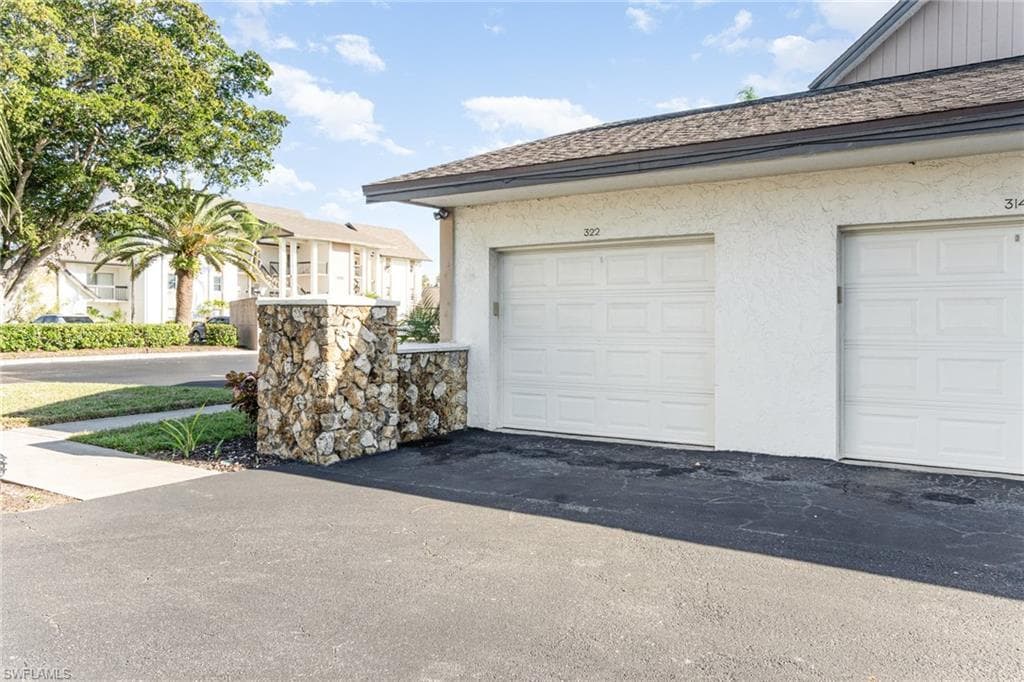 1530 Imperial Golf Course BLVD # 322, NAPLES FL 34110-22