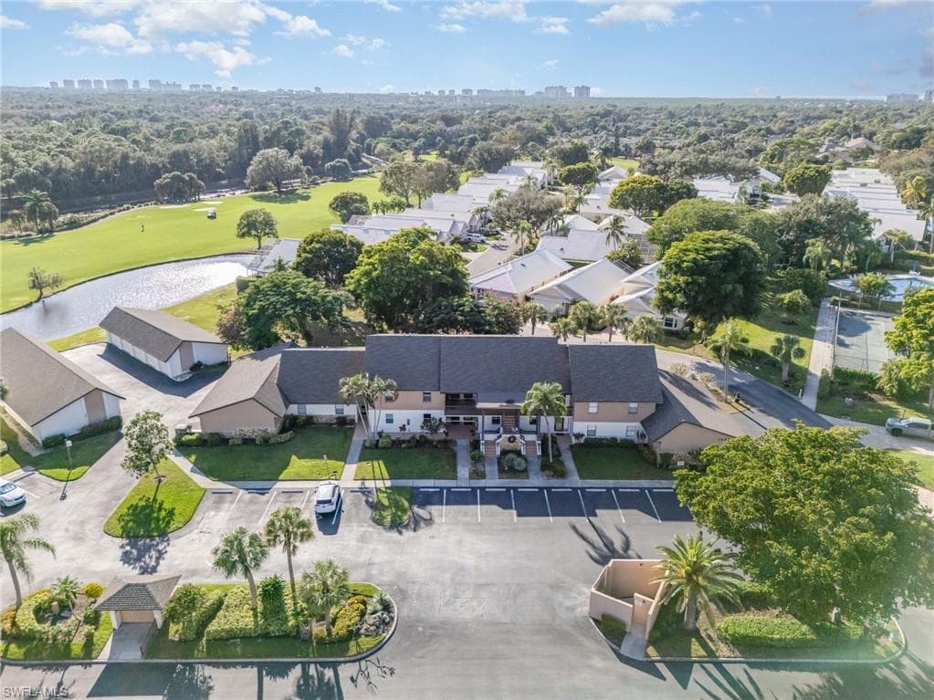 1530 Imperial Golf Course BLVD # 322, NAPLES FL 34110-2