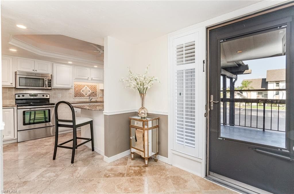 1530 Imperial Golf Course BLVD # 322, NAPLES FL 34110-3