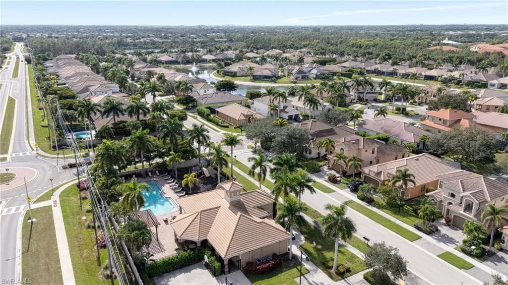 1626 Serrano CIR, NAPLES FL 34105-39