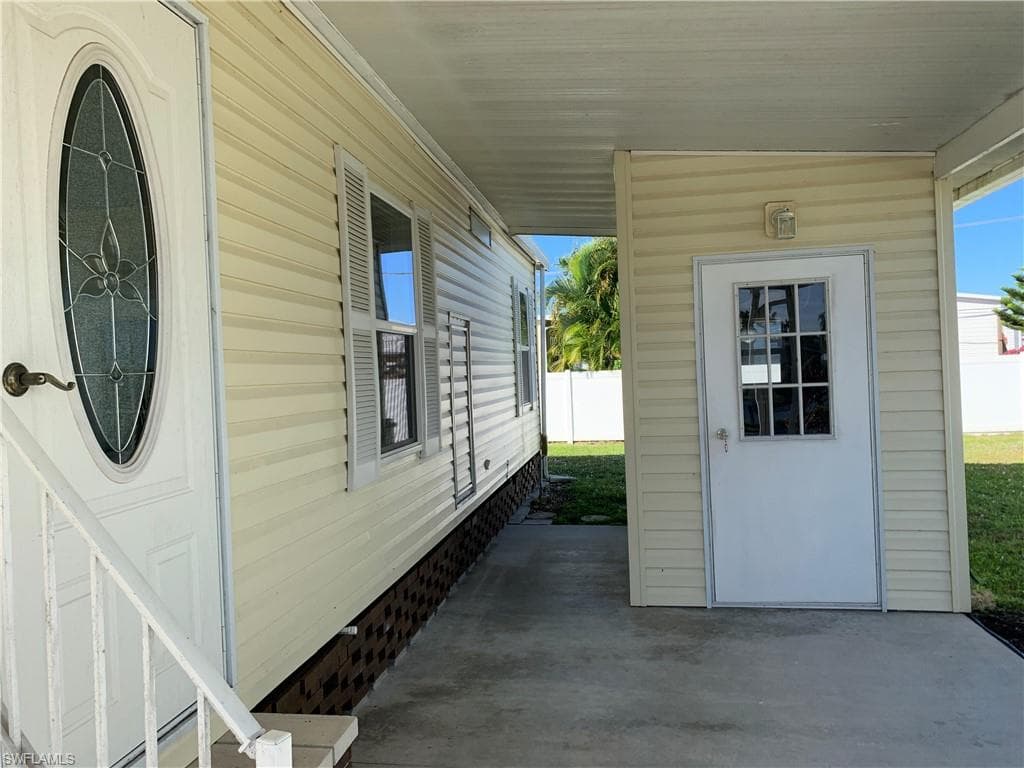 192 Oceans BLVD # 192, NAPLES FL 34104-12