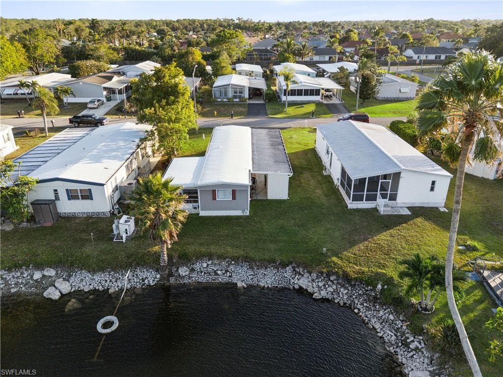 455 Cape Florida WAY, NAPLES FL 34104-5