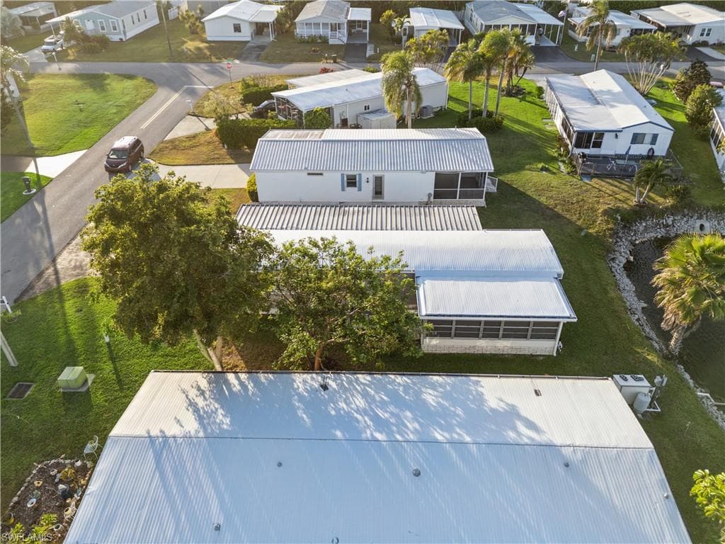 455 Cape Florida WAY, NAPLES FL 34104-6