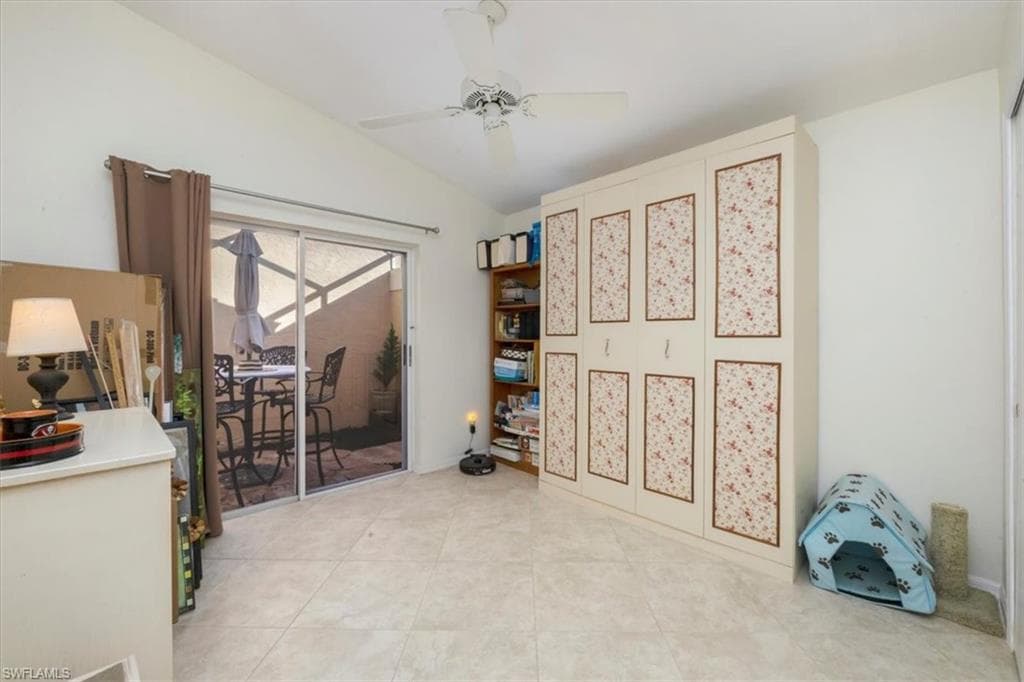 1321 Naples Lake DR, NAPLES FL 34104-12